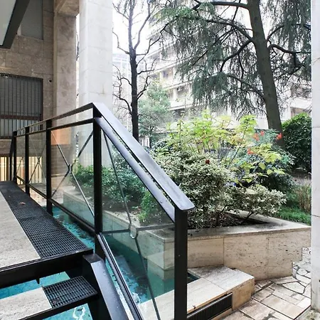 Plum Guide - Centaurus Beta Apartment